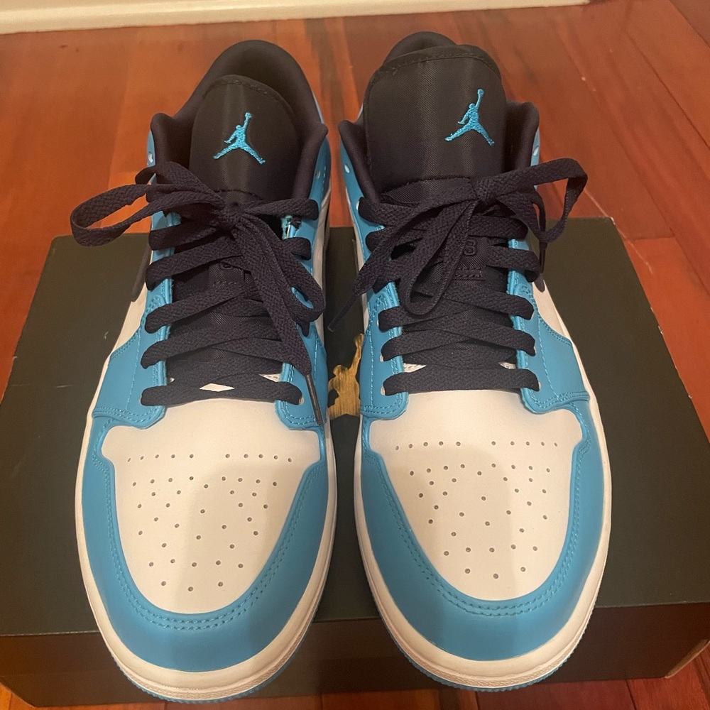 Air Jordan 1 Lows White/Dark Powder Blue-Obsidian